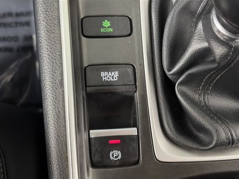 Used 2019 Honda Accord Sport image 23