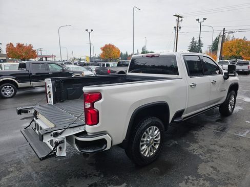 Used 2023 Chevrolet Silverado 3500 High Country AWD/4WD image 17