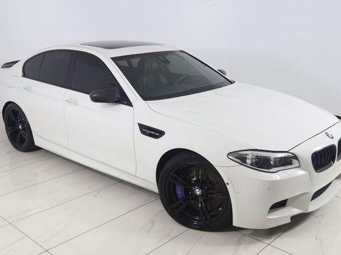 Used 2015 BMW M5 RWD image 18