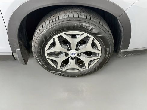 Used 2020 Subaru Forester Premium AWD/4WD image 39