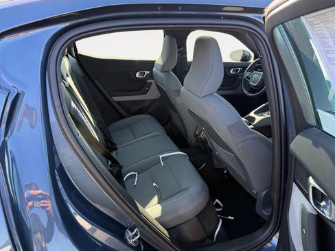 Used 2023 Polestar Polestar 2 image 18