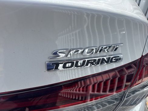 Used 2025 Honda Civic Sport Touring image 5