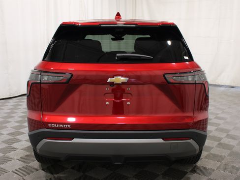 Used 2025 Chevrolet Equinox LT w/ Safety and Technology Package FWD image 26