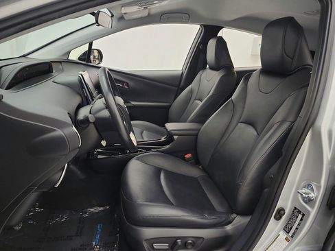 Used 2018 Toyota Prius Prime Premium w/ Carpet Mat Package image 10