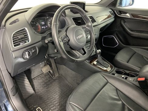 Used 2017 Audi Q3 2.0T Prestige w/ Prestige Package image 32