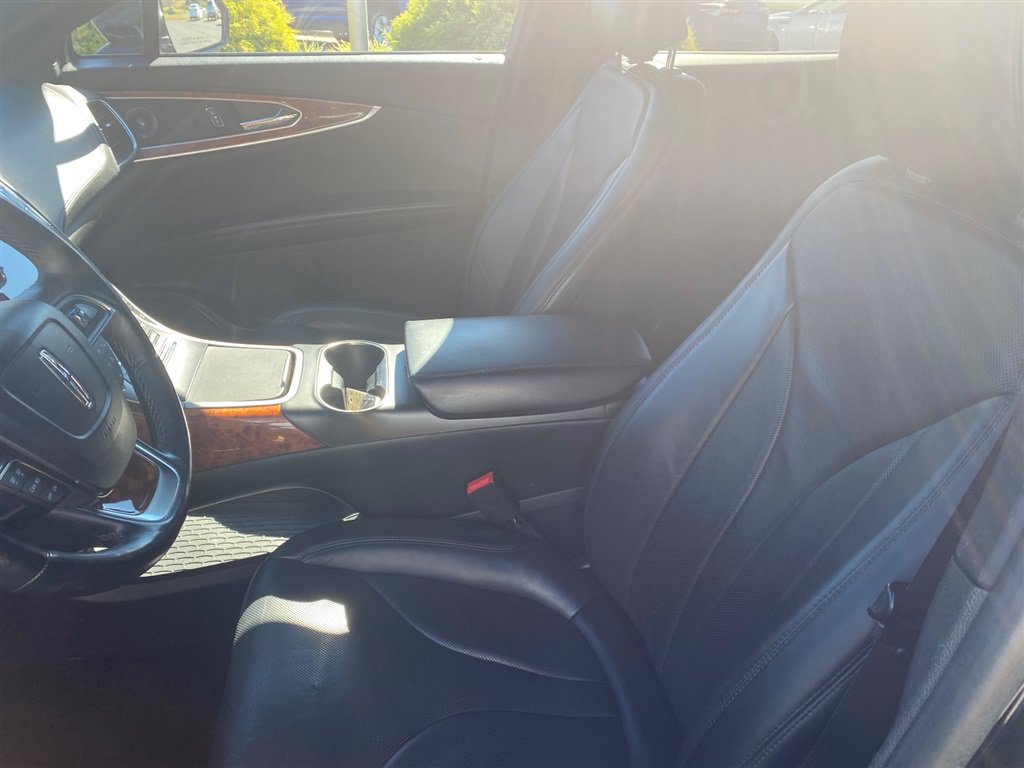 Used 2019 Lincoln Nautilus Reserve FWD image 9