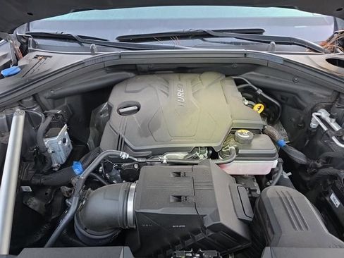 Used 2022 Genesis GV70 2.5T w/ Sport Prestige Package AWD/4WD image 9