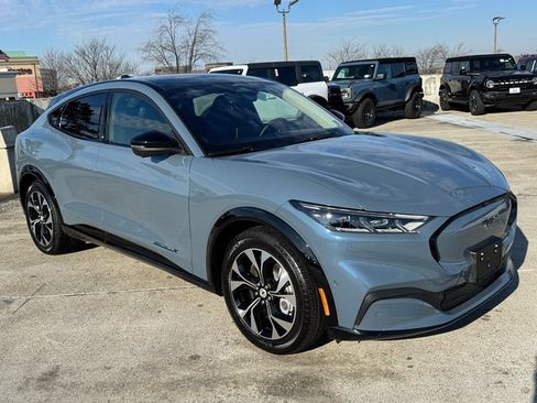 Certified 2023 Ford Mustang Mach-E Premium image 6