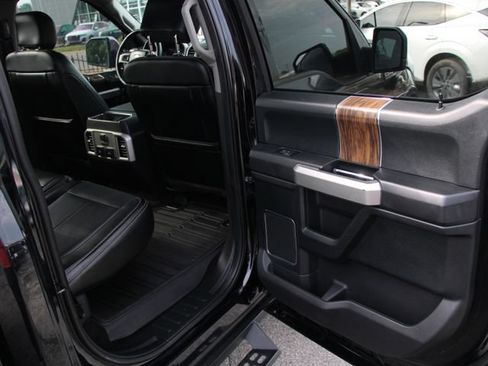 Used 2018 Ford F150 Lariat w/ Equipment Group 502A Luxury AWD/4WD image 28