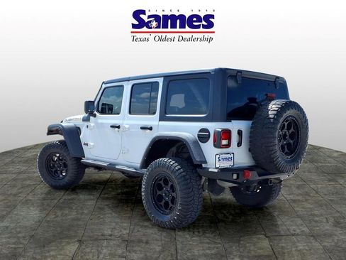 Used 2021 Jeep Wrangler Unlimited Rubicon AWD/4WD image 5