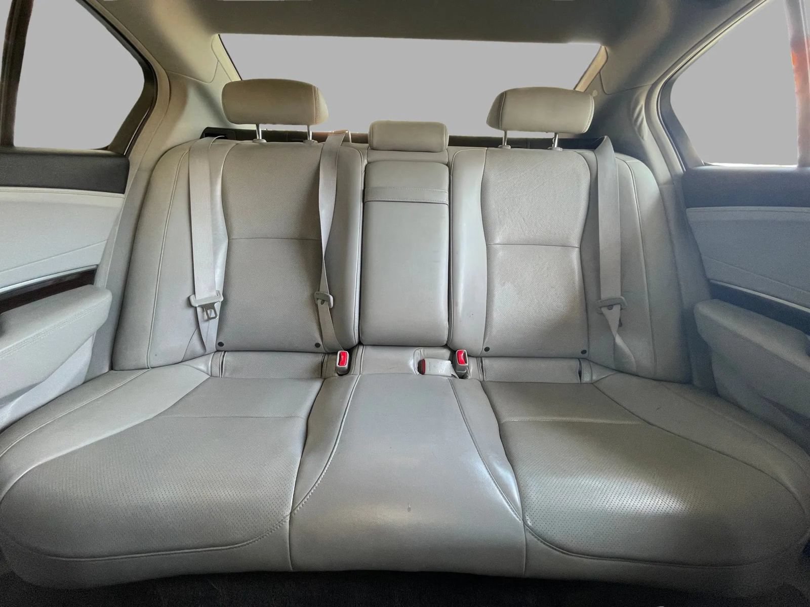 Used 2015 Acura RLX w/ Technology Package FWD image 28