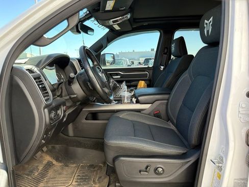 Used 2022 RAM 1500 Big Horn AWD/4WD image 2