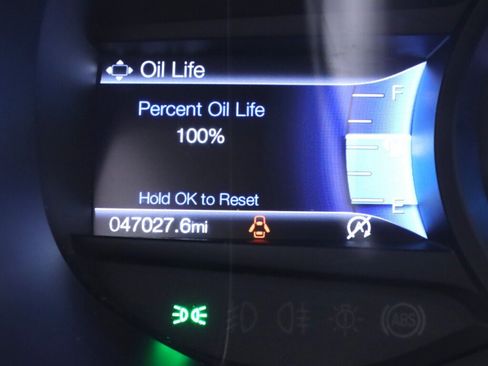 Used 2022 Ford Edge Titanium image 14