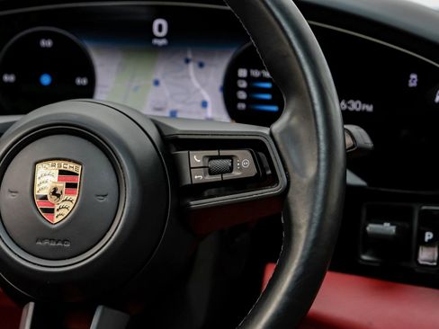 Used 2023 Porsche Taycan image 22