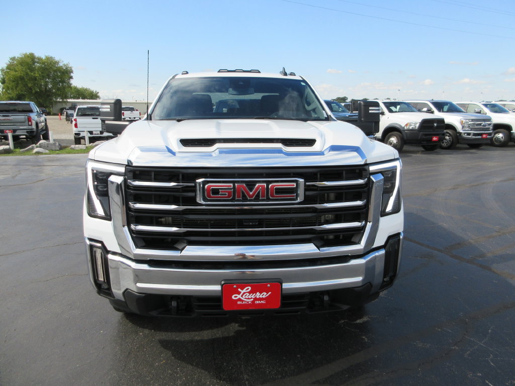 Used 2024 GMC Sierra 3500 SLE w/ SLE Value Package AWD/4WD image 13