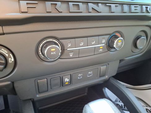Certified 2025 Nissan Frontier S AWD/4WD image 25