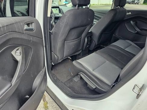 Used 2019 Ford Escape SE FWD image 20
