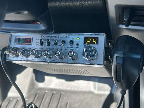 Certified 2021 Ford F350 Lariat w/ Lariat Ultimate Package AWD/4WD image 24