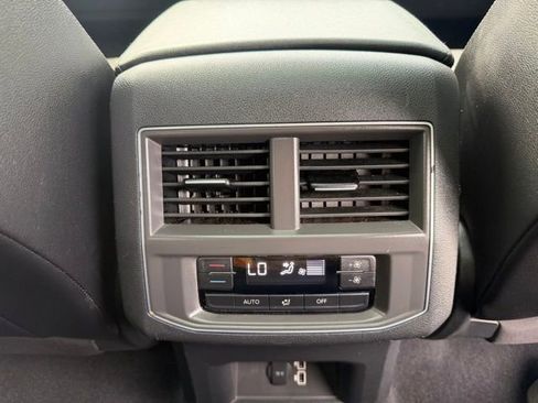 Used 2019 Volkswagen Atlas SE FWD image 29