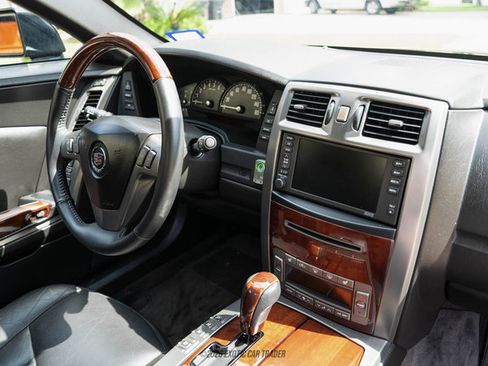 Used 2006 Cadillac XLR RWD image 88
