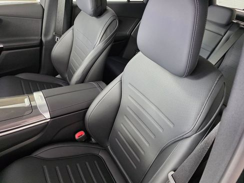 New 2026 Mercedes-Benz GLC 300 image 8