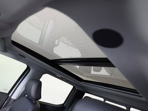 Used 2025 Ford F450 Lariat w/ Lariat Ultimate Package image 37