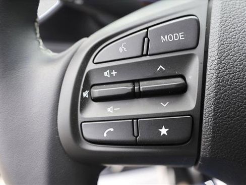 Certified 2026 Hyundai Venue SEL FWD image 14