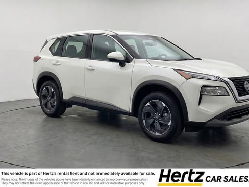 Used 2025 Nissan Rogue SV image 1