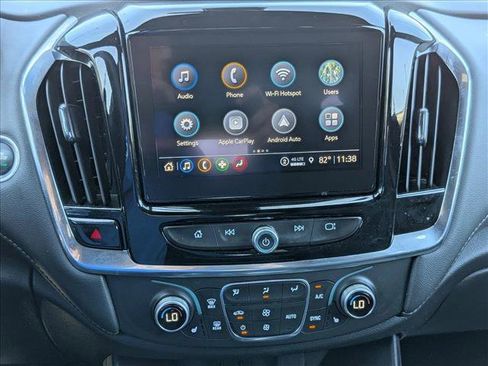 Used 2023 Chevrolet Traverse LT FWD image 14