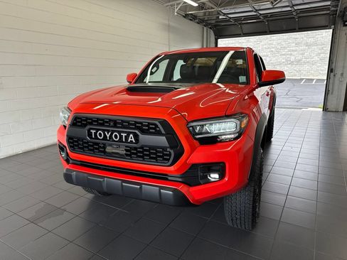 Certified 2023 Toyota Tacoma TRD Pro AWD/4WD image 3