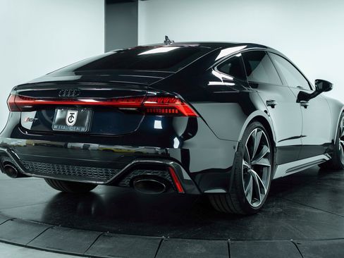 Used 2022 Audi RS 7 Sportback image 3