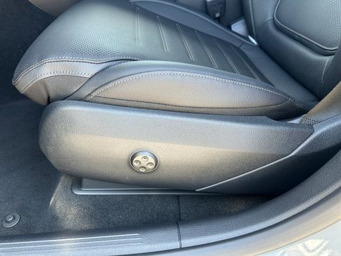 New 2026 Mercedes-Benz GLC 300 4MATIC image 13