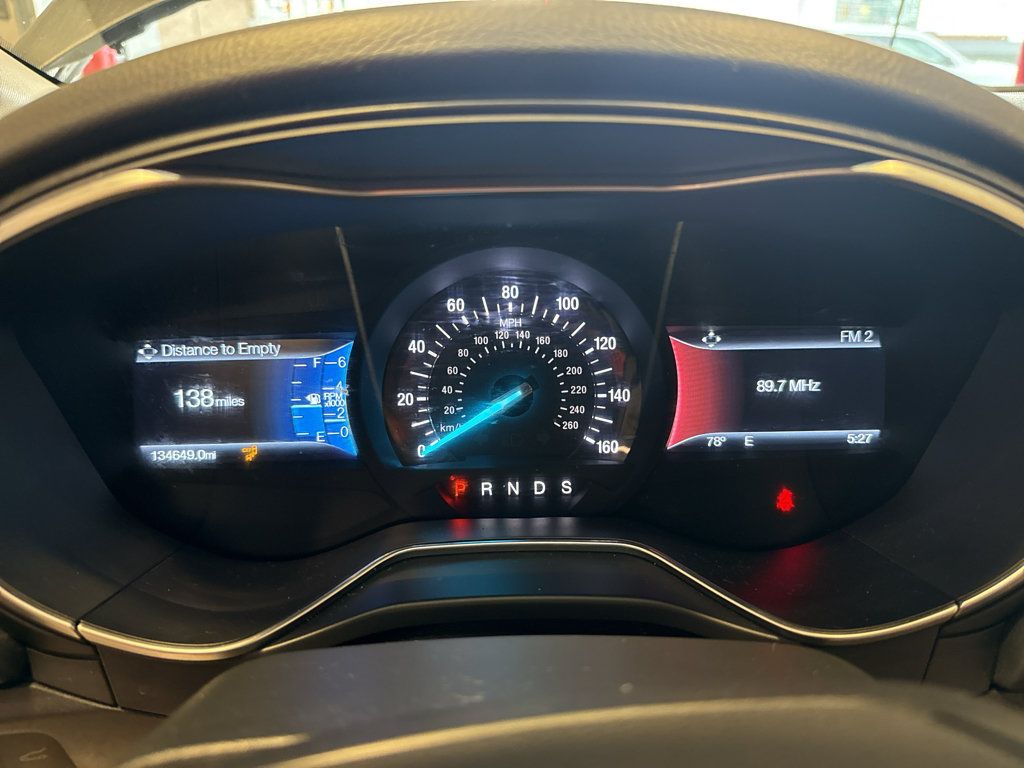 Used 2017 Ford Fusion Titanium AWD/4WD image 19