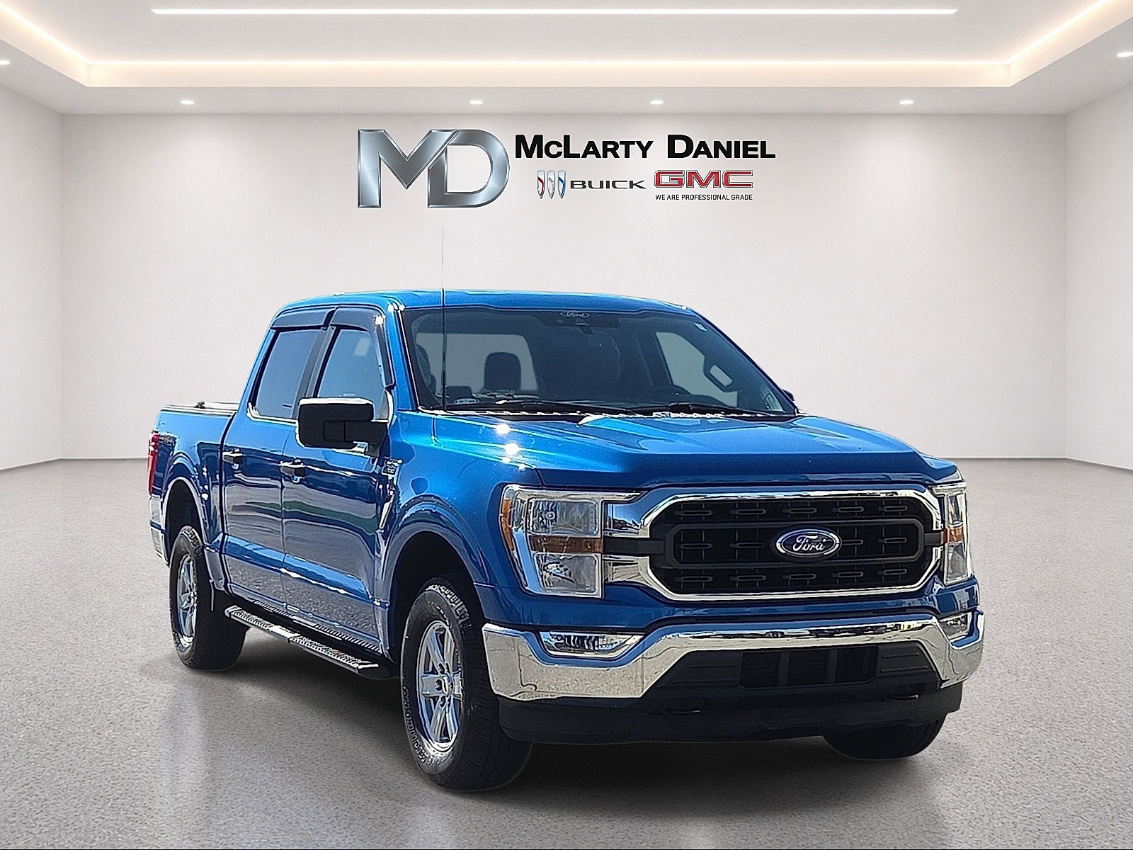 Used 2021 Ford F150 XLT AWD/4WD image 1