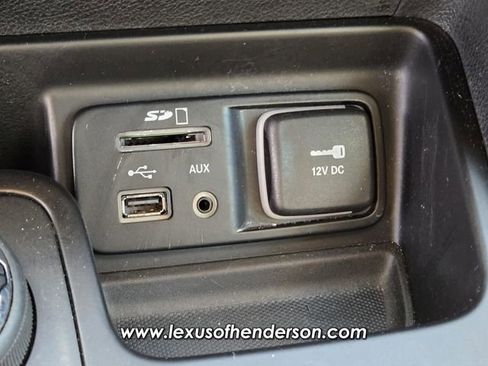 Used 2016 Jeep Cherokee Limited AWD/4WD image 28