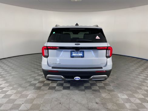 New 2026 Ford Explorer Platinum w/ LUX Leather Package AWD/4WD image 13