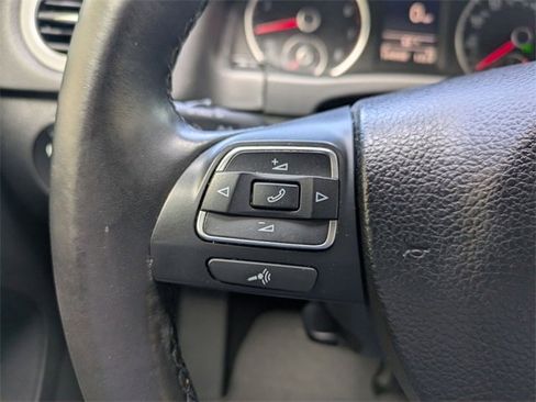 Used 2018 Volkswagen Tiguan Limited w/ Premium Package image 12
