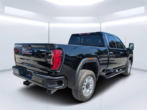 New 2026 GMC Sierra 3500 Denali w/ Denali Reserve Package image 3