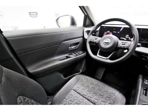 New 2026 Nissan Kicks SV w/ SV Premium Package image 6