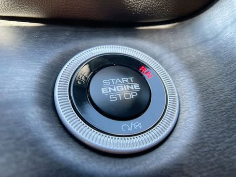 Used 2024 Jeep Grand Cherokee Limited w/ Trailer Tow Package image 29