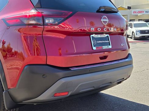 Used 2023 Nissan Rogue SV FWD image 6