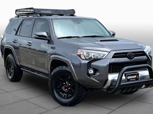 Used 2023 Toyota 4Runner TRD Off-Road Premium w/ Moonroof Package AWD/4WD image 3