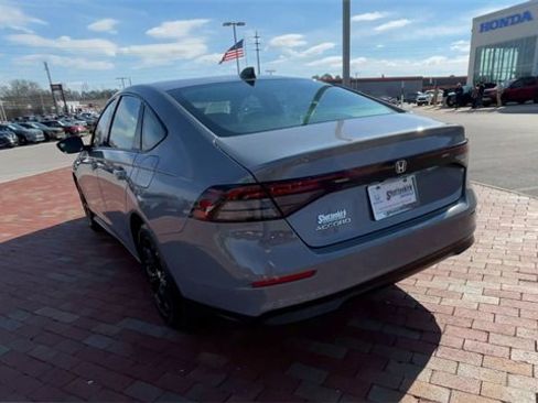 Certified 2025 Honda Accord SE image 8