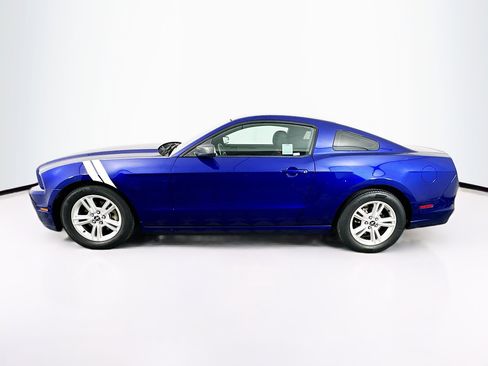Used 2014 Ford Mustang Coupe image 4