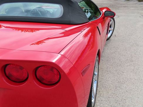 Used 2007 Chevrolet Corvette Convertible w/ Preferred Equipment Group RWD image 33