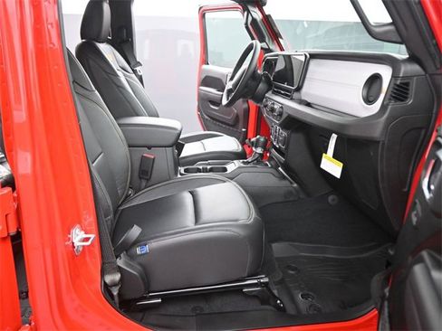 New 2025 Jeep Gladiator Sport image 35