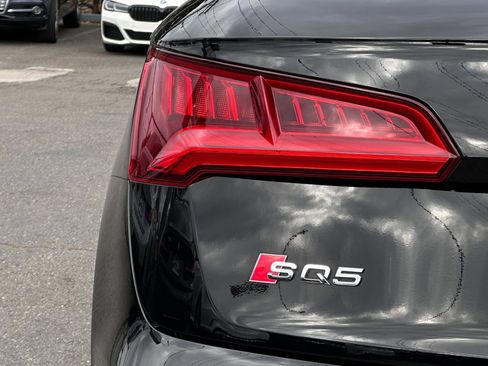 Used 2020 Audi SQ5 Premium Plus w/ Premium Plus Package image 29