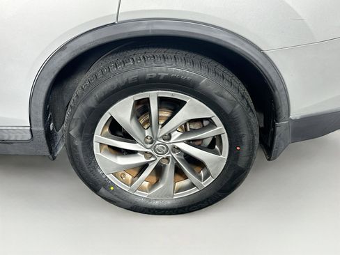 Used 2015 Nissan Rogue SL w/ SL Premium Package image 11