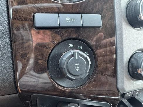 Used 2014 Ford F250 Platinum AWD/4WD image 24
