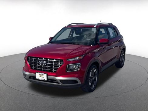 Used 2025 Hyundai Venue SEL image 7